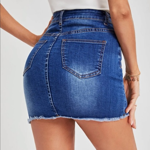 Denim Stretch Mini Skirt - Picture 2 of 6